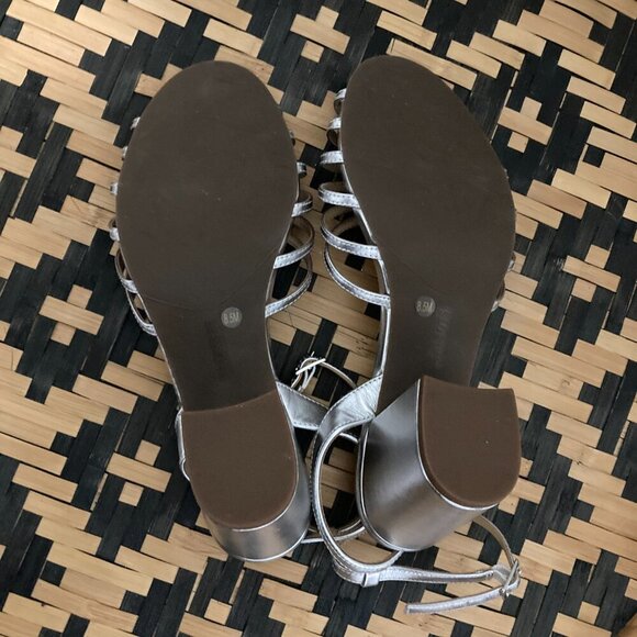 New Talbots Women Size 8 1/2" Silver Kitten Heel Pump Strappy Sandel Ankle Strap - Picture 11 of 11